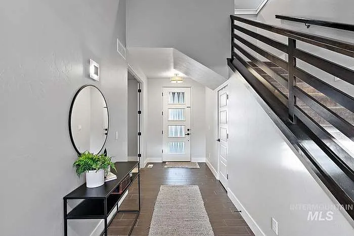 1267 E Spinnaker Ln — Photo 27