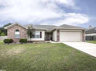 11 Lakeside Dr, Ward, AR 72176