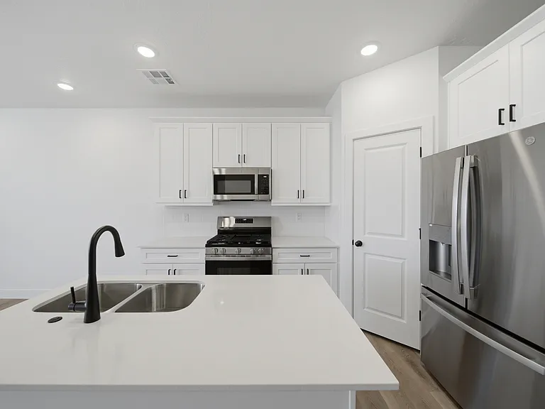 895 W Boxthorn Dr — Photo 13