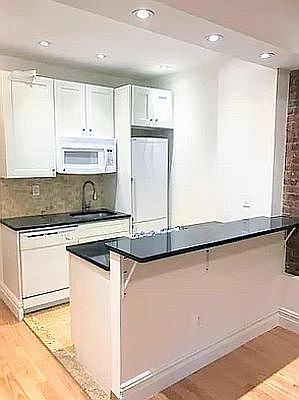 1st image of 1736 2nd Ave #Ic