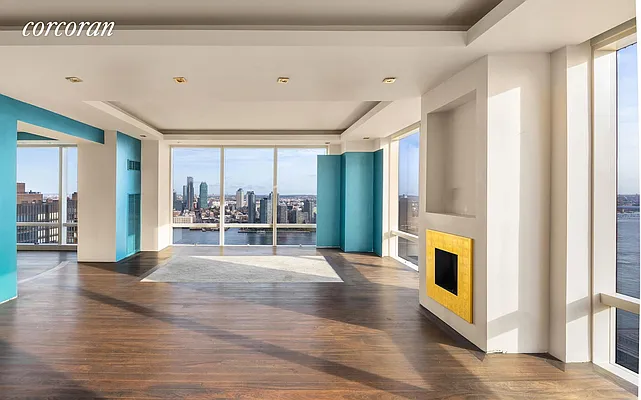 Sold by Corcoran | media 22