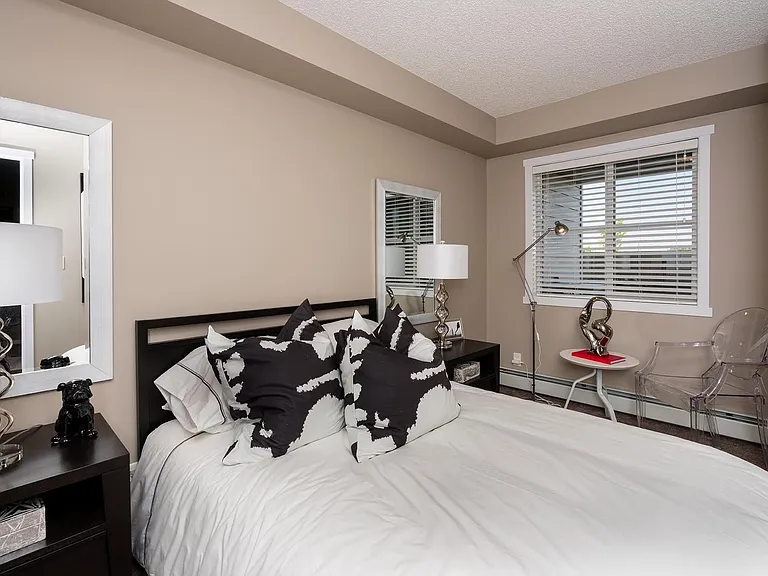 3011 James Mowatt Trl SW — Photo 8