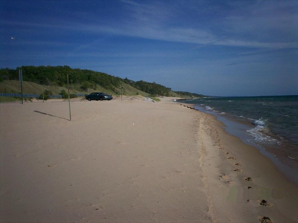Pere Marquette Beach