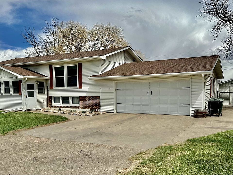 1st image of 314 Skyview Dr.