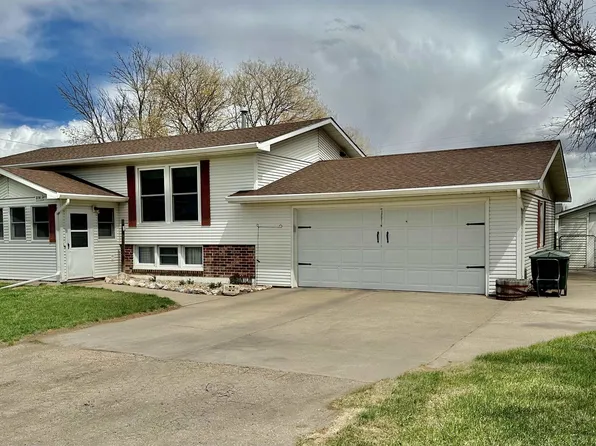 314 Skyview Dr., Hershey, NE 69143