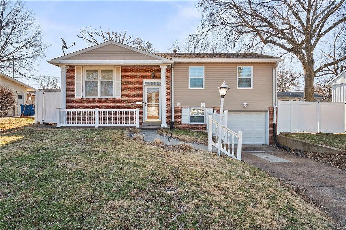 1208 Marchi Dr photo 1
