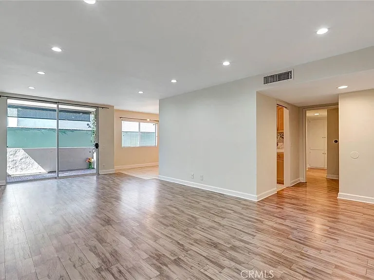 4637 Willis Ave #110 — Photo 8