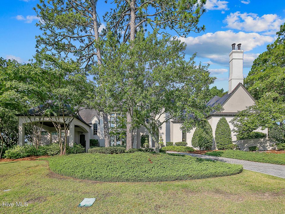 1st image of 1128 Longleaf Drive