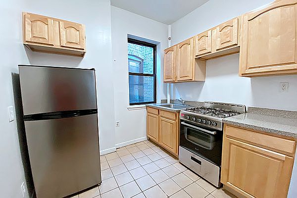1st image of 227 Columbus Ave #5W