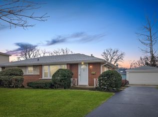 1108 Wakeman Ave, Wheaton, IL 60187