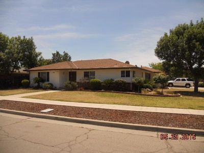 2501 E Los Altos Ave, Fresno, CA, 93710