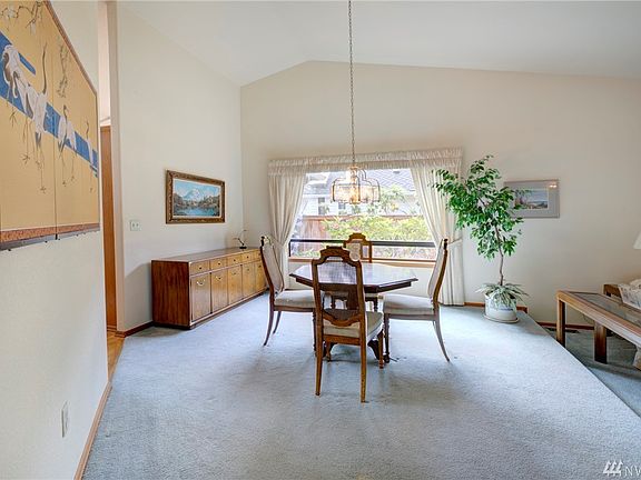 5th image of 3609 21st St SE