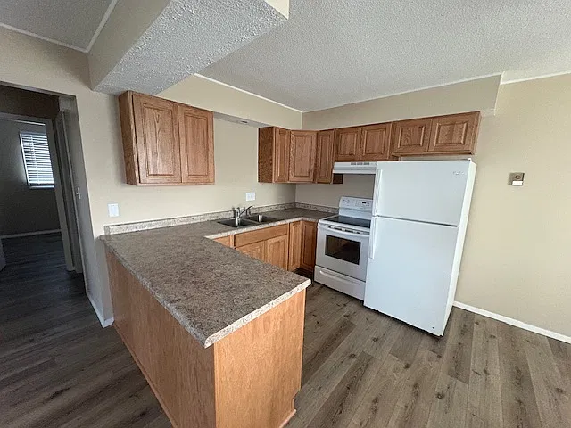 216 North Walnut Street, Arthur, IL — Photo 2