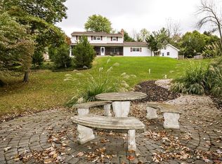 303 Branch Dr, Neshanic Station, NJ 08853