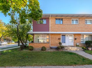 2531 W Howard St APT A, Chicago, IL 60645