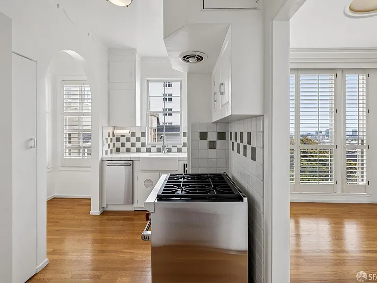 3337 Clay St #5 — Photo 22