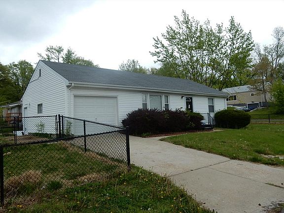 2nd image of 605 Royal Ave