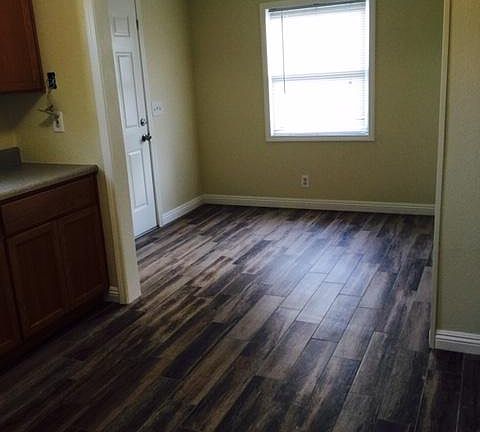 Dining Room - Door to Backyard