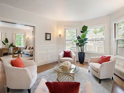 102 Hunnewell Ave, Newton, MA, 02458