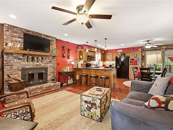 4th image of 712 Shishir Rd
