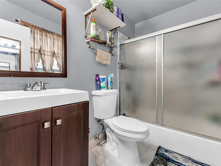 1019 S 29th Ave — Photo 40