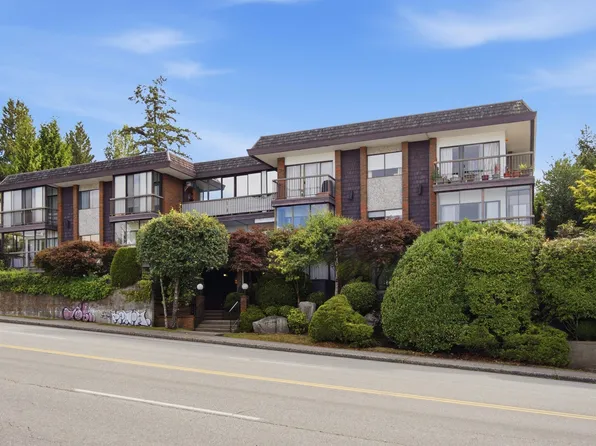 2710 Lonsdale Ave #307, North Vancouver, BC V7N 3J1