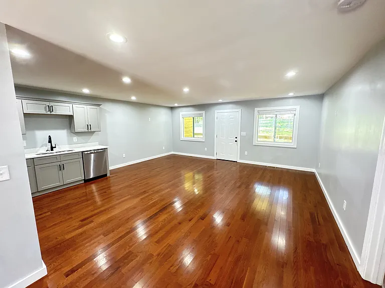 48 Charterhouse Ave #1 — Photo 17
