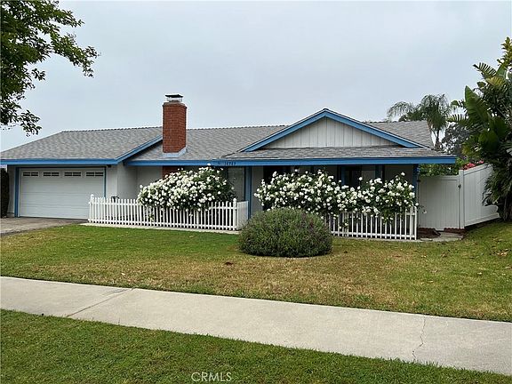 2nd image of 14949 Redwood Ln