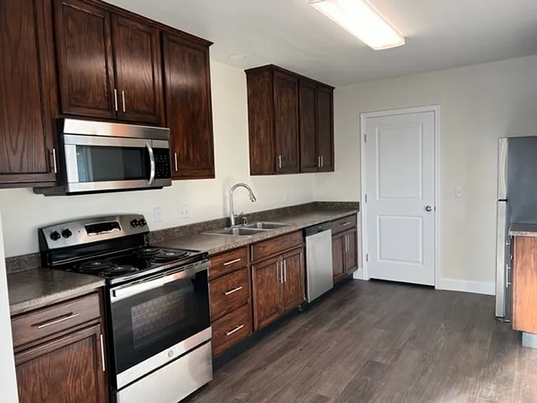3223 Nevada St — Photo 4