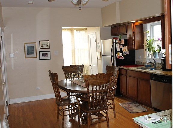 4th image of 2403 Gunderson Ave