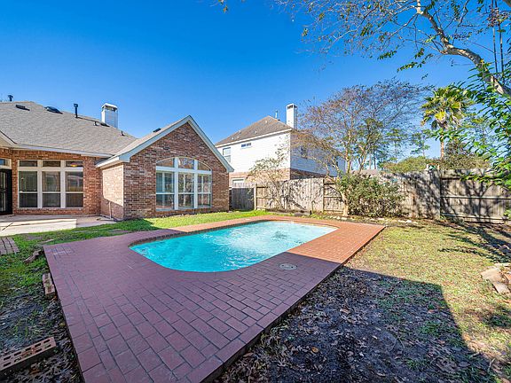2nd image of 14734 Raven Hollow Ln