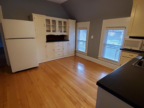 2nd image of 7425 Washington St #2