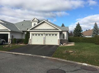62 Goldora Point, Ottawa, ON K2T1K7