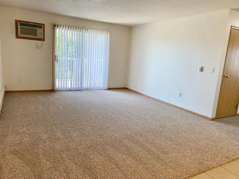 Pointe West VI — Photo 15