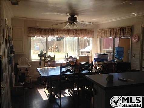 4th image of 920 1/2 D St