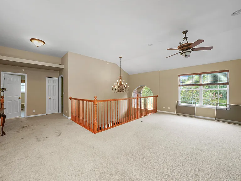 5670 Brentwood Dr — Photo 29