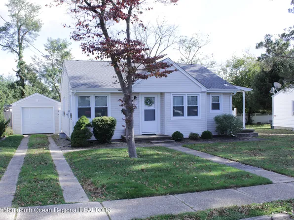30 Wigwam Path, Manasquan, NJ 08736