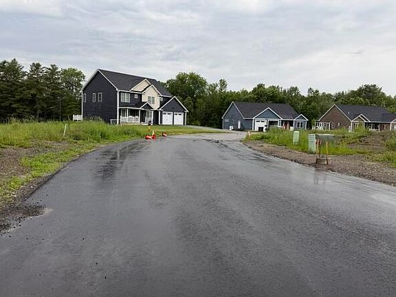 5th image of 102 Fieldstone Drive