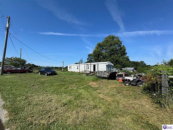3rd image of 665 Skaggs Rd