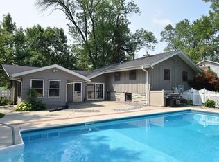 21370 Lancelot Dr, Brookfield, WI 53045