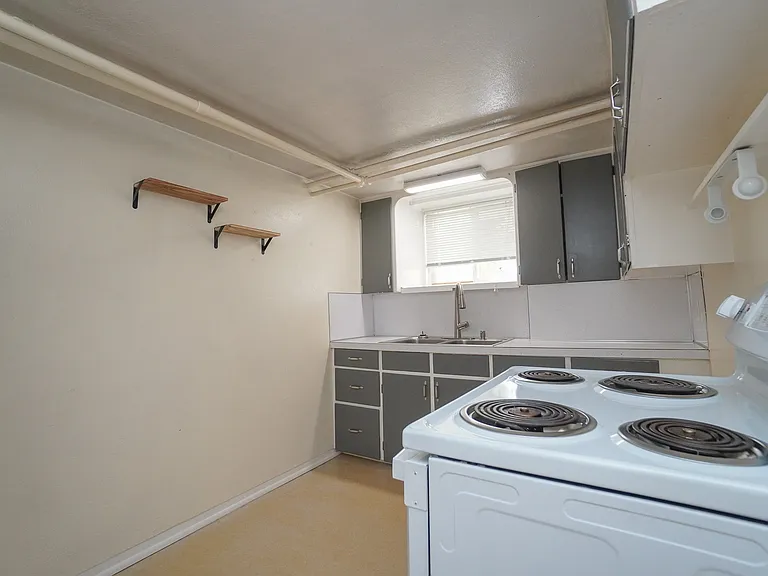2506 W Woodlawn Ave #4 — Photo 22