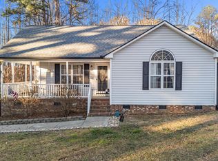 205 Valley Creek Dr, Clayton, NC 27520