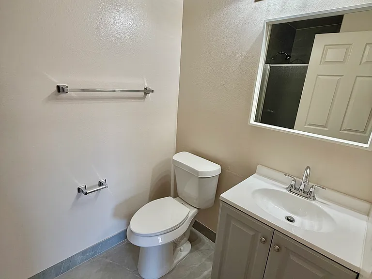 1134 Campbell St #305 — Photo 11