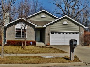 1382 Anthony Ct, Waukegan, IL 60087