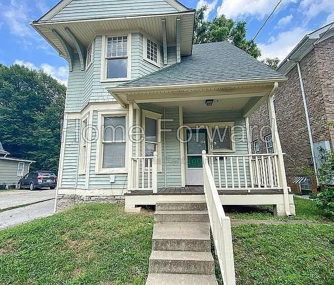 3 bed, 2.0 bath, 1094 sqft, $2,000 — Photo 1