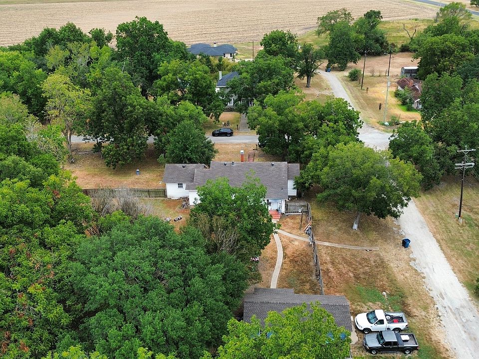 1st image of 301 SE 5th St