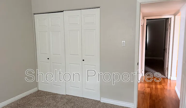 523 E Malibu Dr — Photo 5