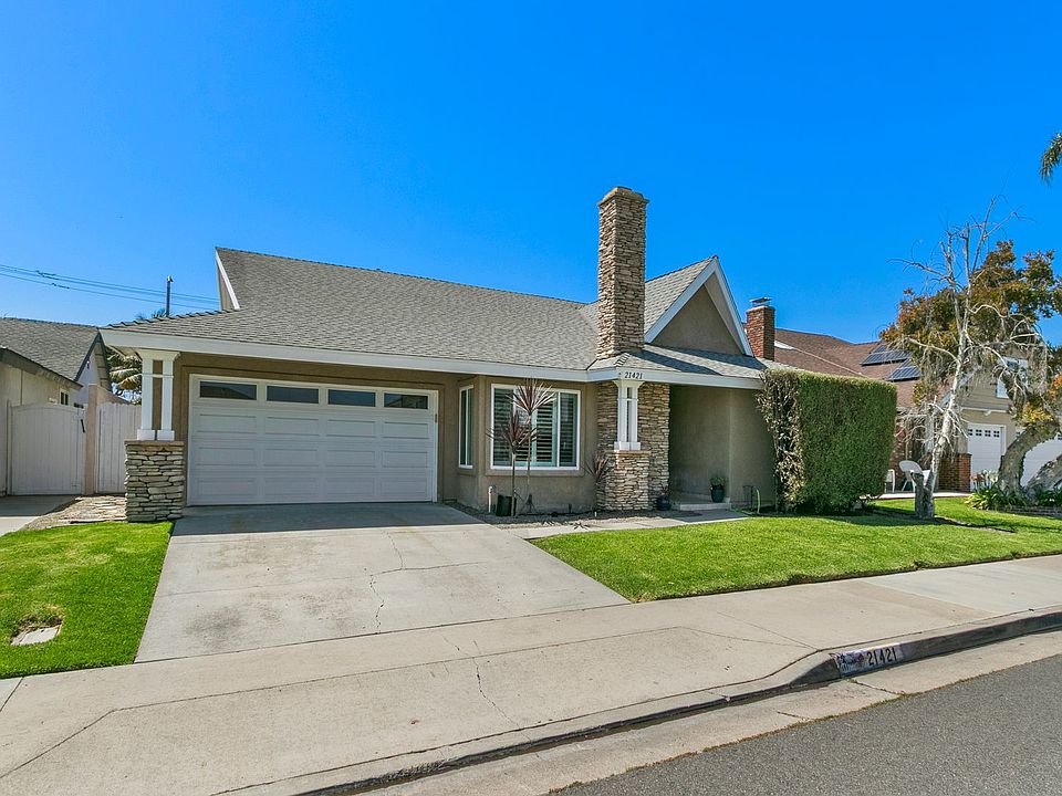 1st image of 21421 Pinetree Ln