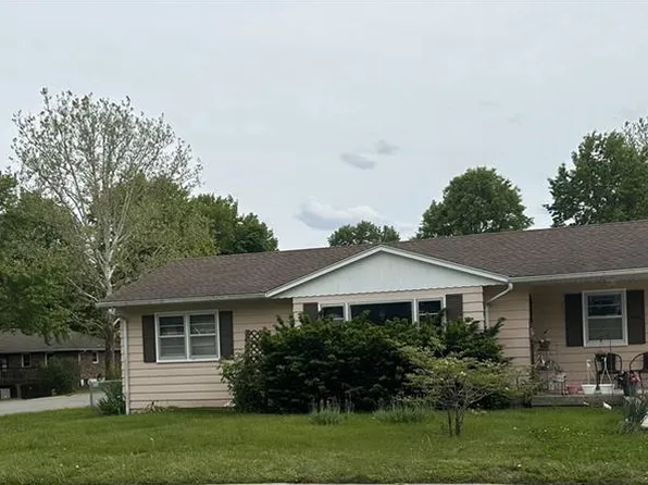 603 W 30th St, Higginsville, MO 64037