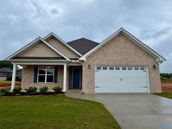 206 Maddie Mae Ln, Toney, AL 35773